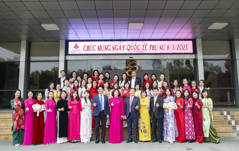 Read more about the article Công ty Thuốc lá Thăng Long hưởng ứng Tuần lễ Áo dài